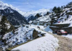 Arrival in Amritsar – Drive to Manali